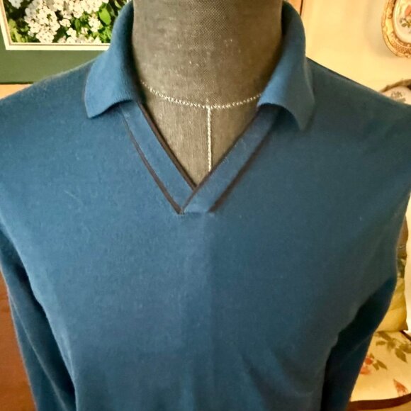 Salvatore Ferragamo Lambs Wool/Silk/Cashmere V-Neck Pullover Sweater, Sz Med. - Picture 10 of 11